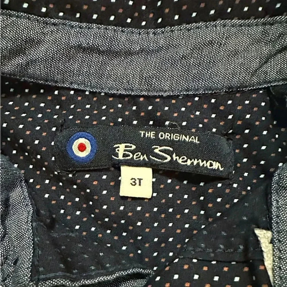 Ben Sherman | Dotted Toddler Button Down (3T) - Picture 4 of 4